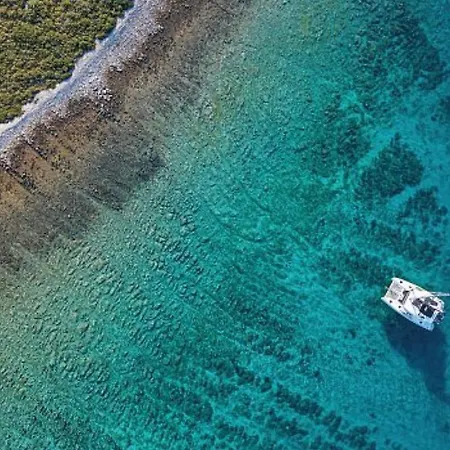 Botel Catamaran Cruise - Isole Croazia - New Catamarano Lagoon 450 Rogoznica (Sibenik-Knin)